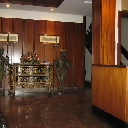 Hotell Gurutzeberri *