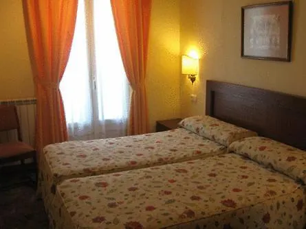 Gurutzeberri Hotell Oiartzun